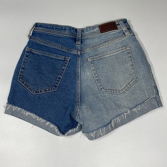 Hollister Ultra High Rise Mom Short 3" Two Toned Button Fly Size 25 - Picture 2 of 8